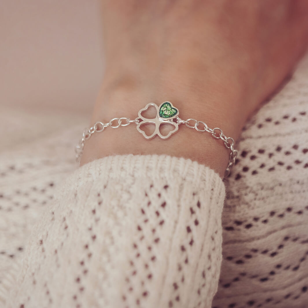 Cremation Ashes Clover Heart Bracelet